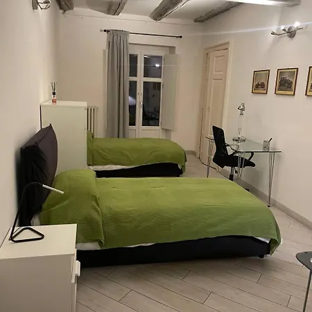 In Cozy Warm Stylish Bed & Breakfast *